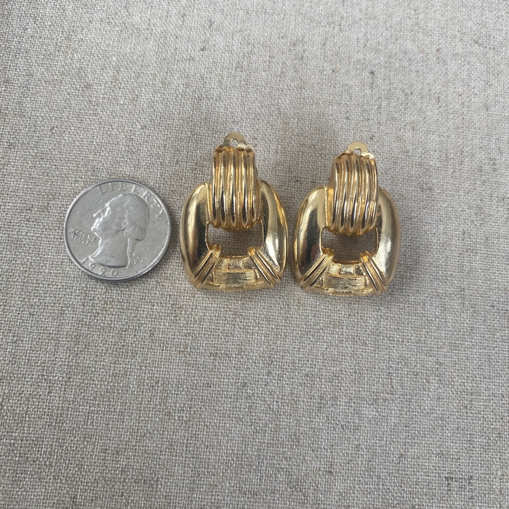 Vintage Gay Boyer Large clip GOLD earrings